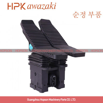 Válvula hidráulica del pedal del pie, excavador Parts de R200-5 R210-5 Hyundai